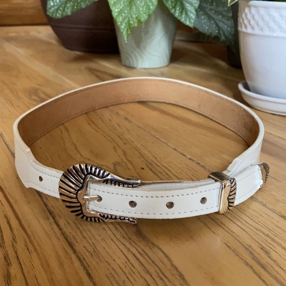 Coastal Cowgirl White Leather Belt - Picture 1 of 7